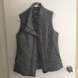 Athleta Puffer Vest